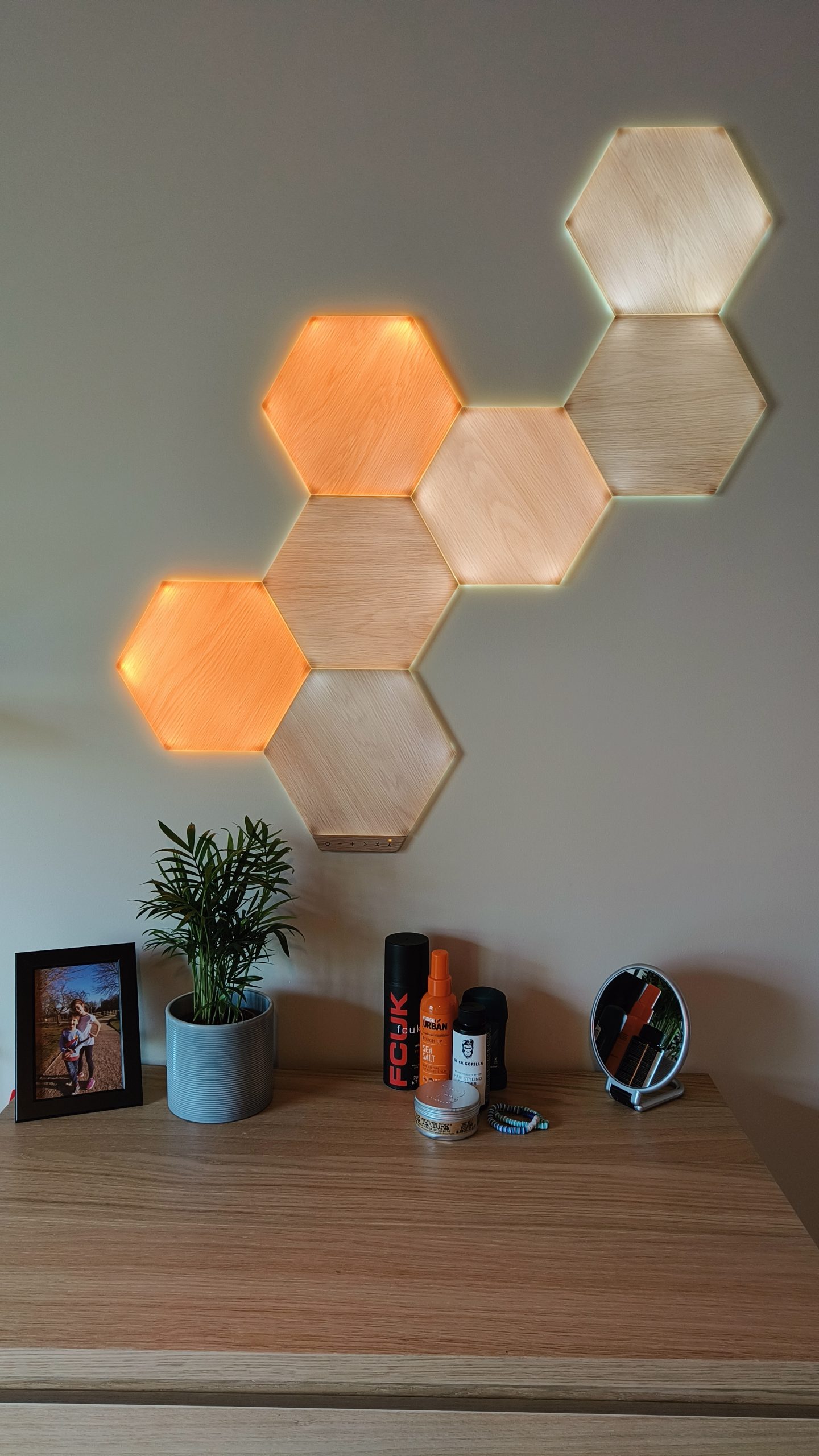Nanoleaf light Nanoleaf light teen room